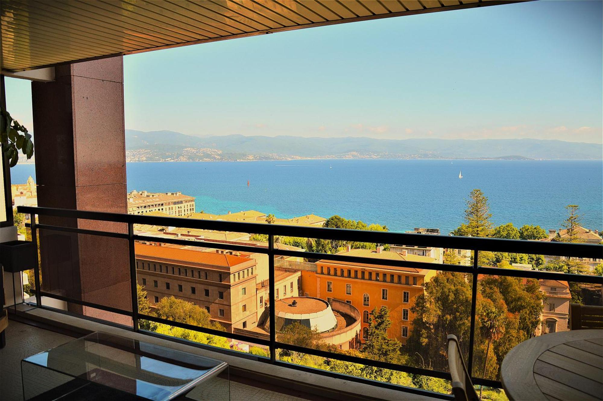 Grand T2 Standing Ajaccio Proche Centre Et Plages Vue Panoramique Parking Prive Экстерьер фото